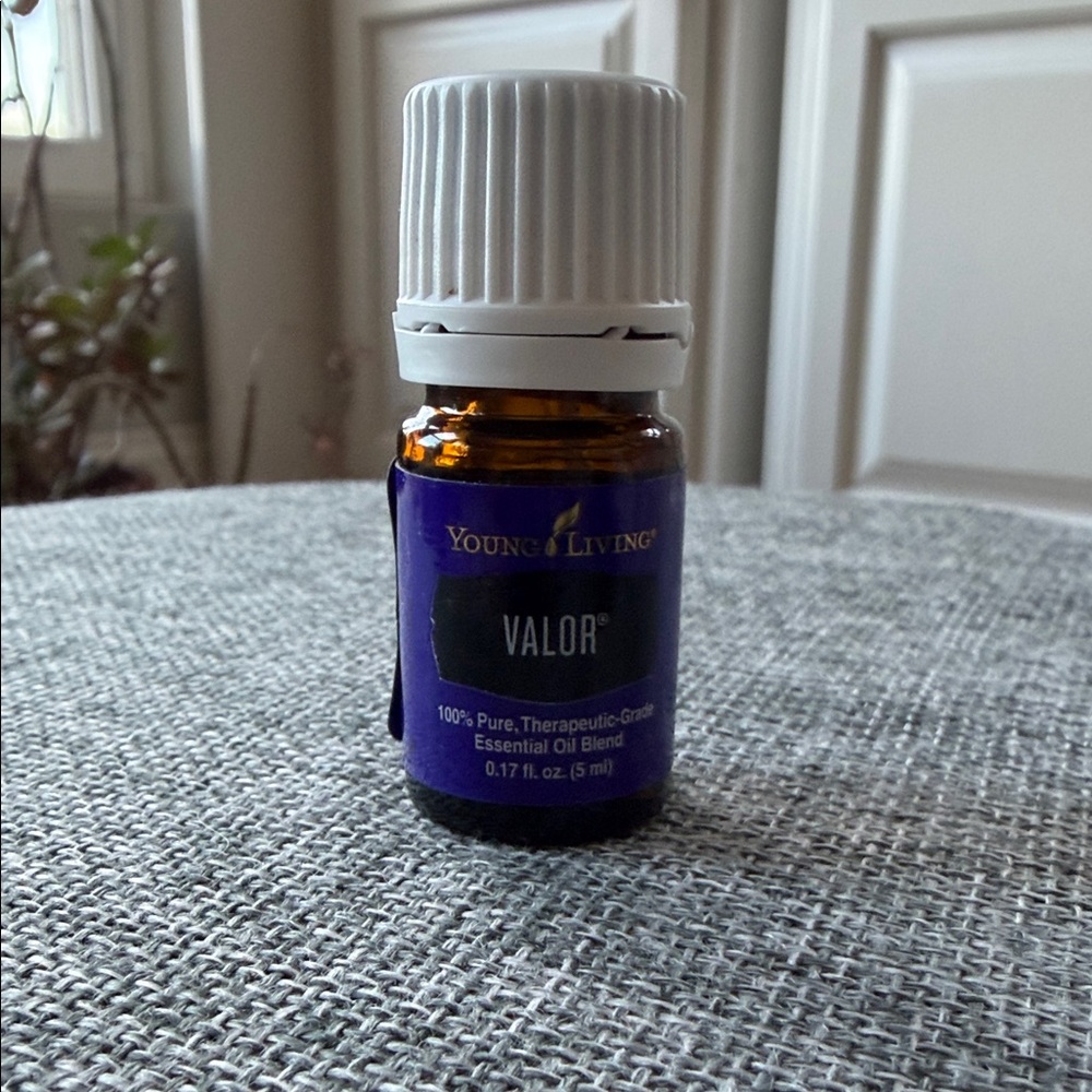 Young Living 5ml Valor Essential Oil - Blue